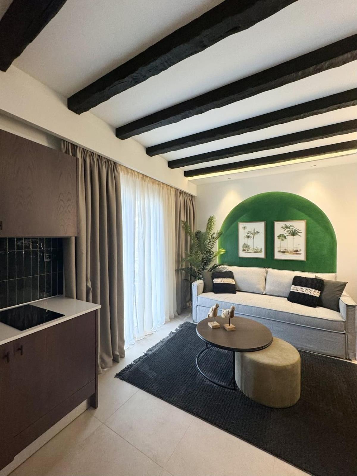 דירות Naousa  Urban Gem In The Heart Of Naoussa A Stylish Escape מראה חיצוני תמונה