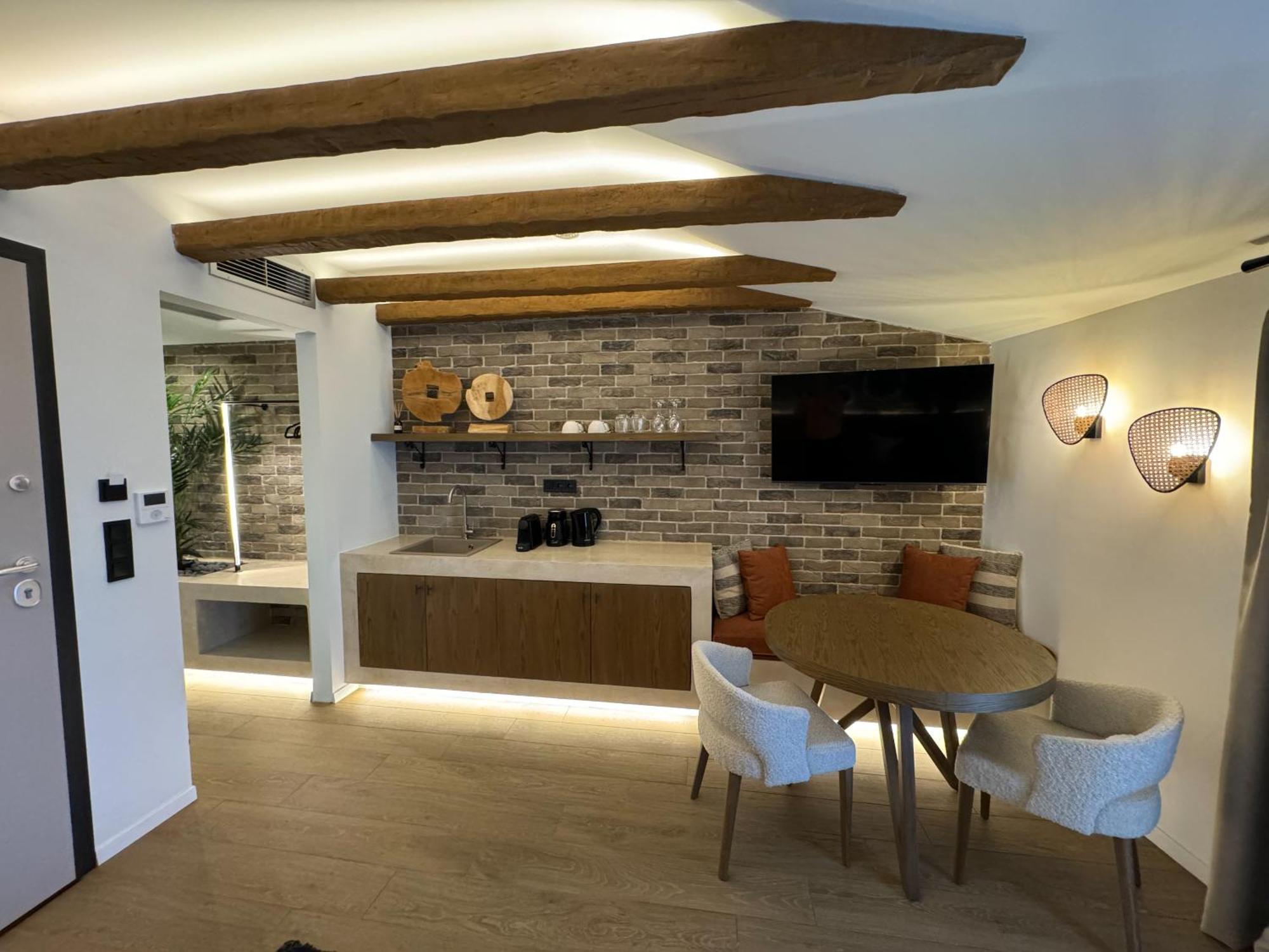 דירות Naousa  Urban Gem In The Heart Of Naoussa A Stylish Escape מראה חיצוני תמונה