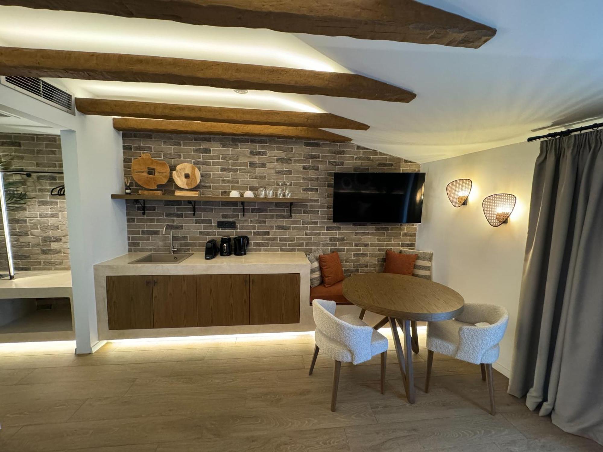 דירות Naousa  Urban Gem In The Heart Of Naoussa A Stylish Escape מראה חיצוני תמונה